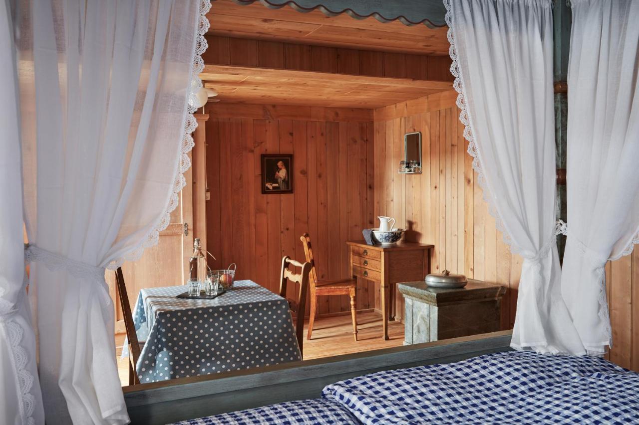 Nostalgie Bed & Breakfast Chraemerhus Curaglia Kültér fotó